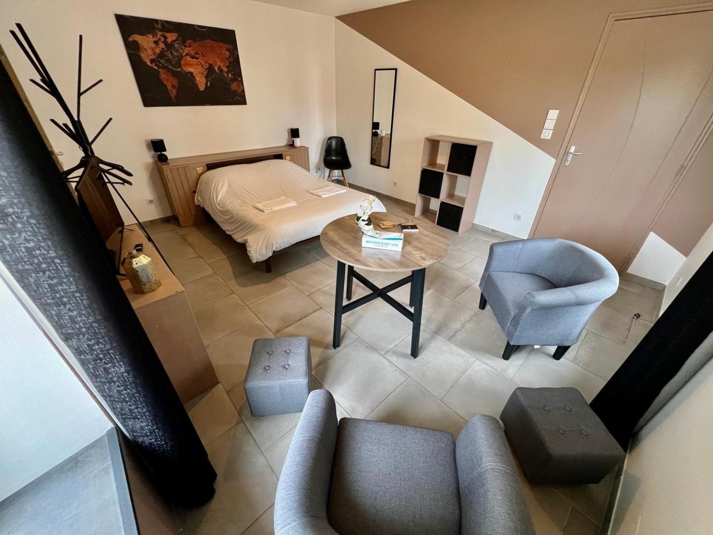 Chez Marcel - Maison 3 Chambres Люсак-ле-Шато Экстерьер фото
