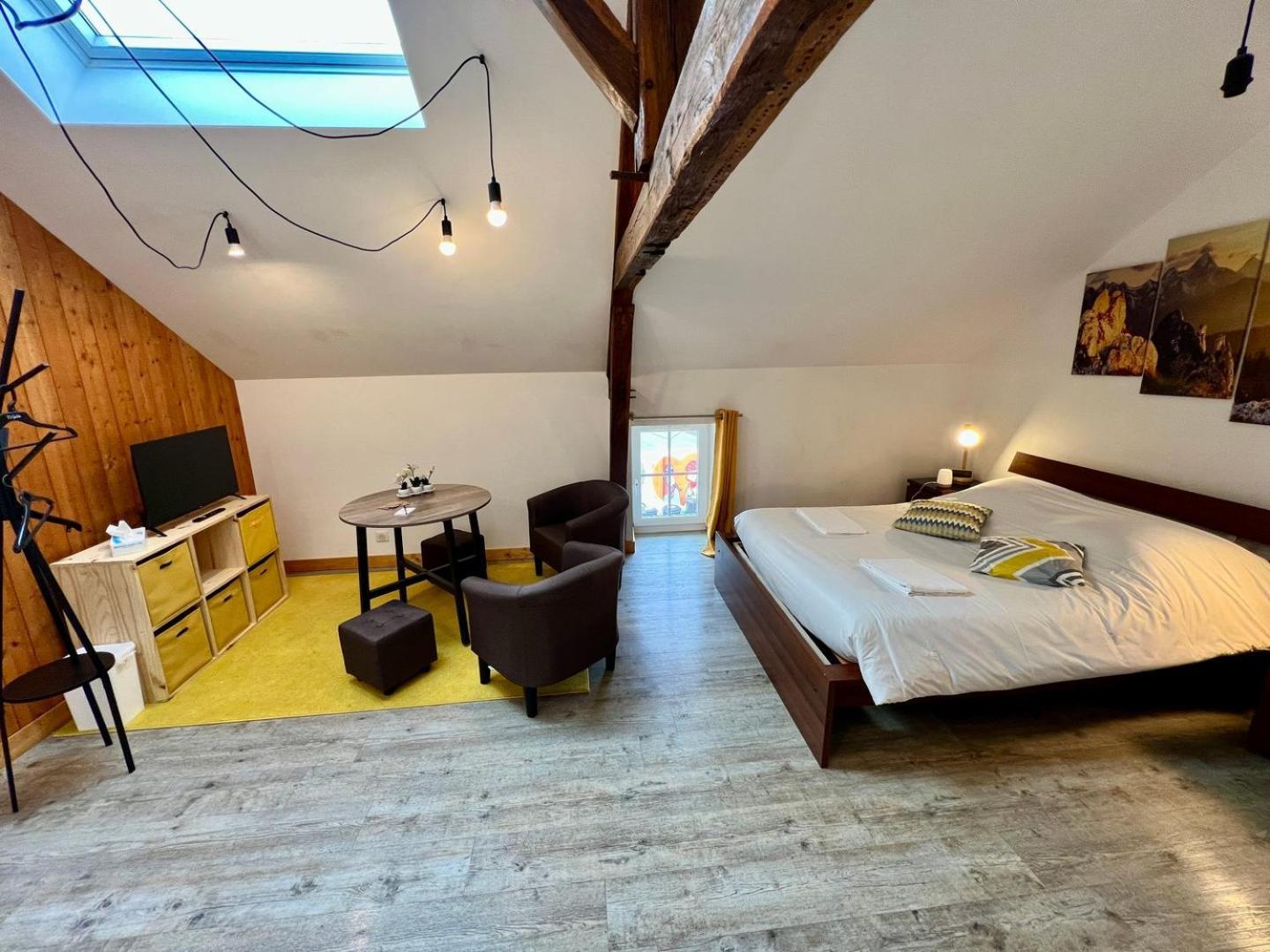 Chez Marcel - Maison 3 Chambres Люсак-ле-Шато Экстерьер фото